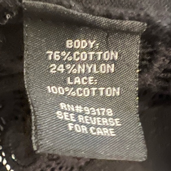 Black 3/4 Length Sleeve Topper with Lace Back - Size XL - Picture 2 of 4